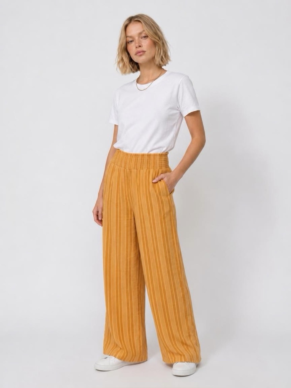 🩵 Last call- Stripe Smocked Waist Wide-Leg Bottoms- donating 9/28 🩵